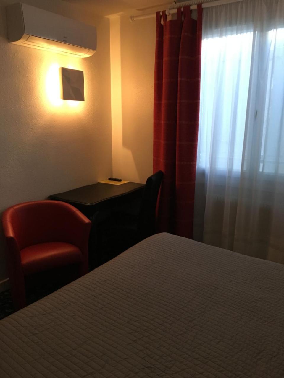 Hotel Victor Hugo 2*